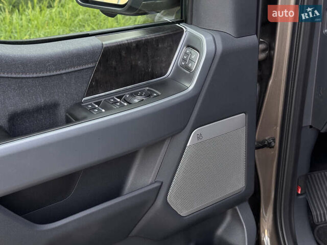Форд Ф-150 2022 в Одессе на Automoto.ua Серый Форд Ф-150, объемом двигателя 0 л и пробегом 1 тыс. км за 56000 $, фото 11 на Automoto.ua