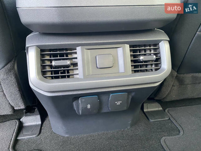 Серый Форд Ф-150, объемом двигателя 0 л и пробегом 2 тыс. км за 60300 $, фото 22 на Automoto.ua