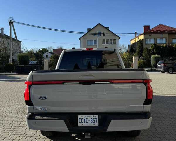 Сірий Форд Ф-150, об'ємом двигуна 0 л та пробігом 4 тис. км за 45000 $, фото 7 на Automoto.ua