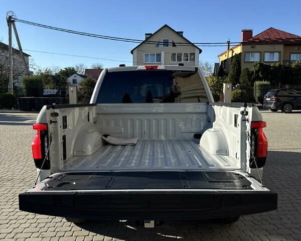 Сірий Форд Ф-150, об'ємом двигуна 0 л та пробігом 4 тис. км за 45000 $, фото 2 на Automoto.ua