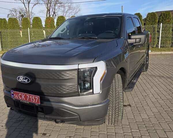 Серый Форд Ф-150, объемом двигателя 0 л и пробегом 9 тыс. км за 42000 $, фото 2 на Automoto.ua