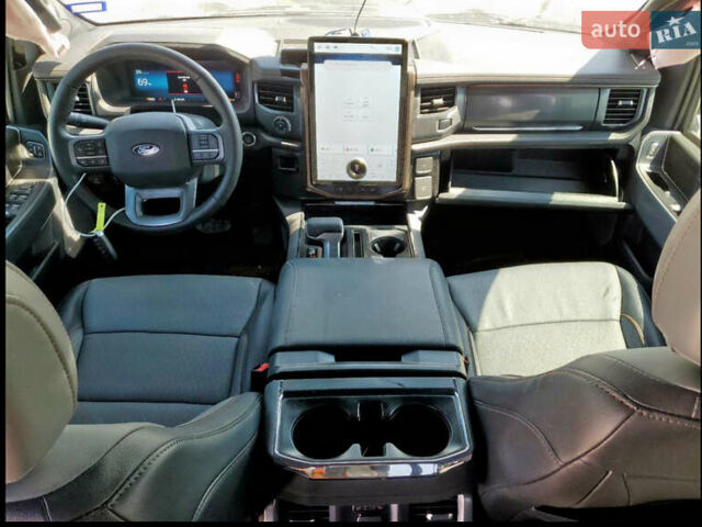 Сірий Форд Ф-150, об'ємом двигуна 0 л та пробігом 31 тис. км за 35000 $, фото 3 на Automoto.ua