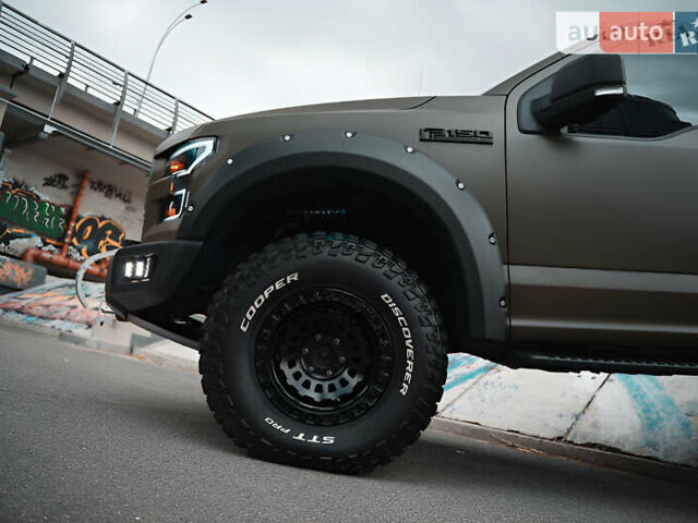 Синій Форд Ф-150, об'ємом двигуна 4.95 л та пробігом 103 тис. км за 39999 $, фото 4 на Automoto.ua