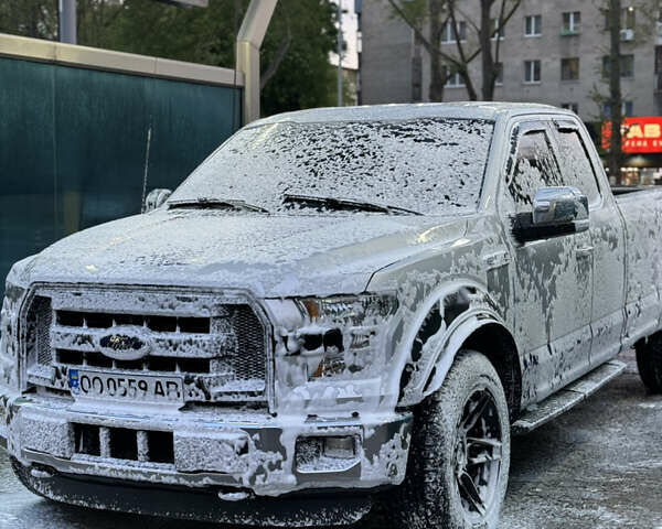 Синий Форд Ф-150, объемом двигателя 5 л и пробегом 130 тыс. км за 27500 $, фото 9 на Automoto.ua