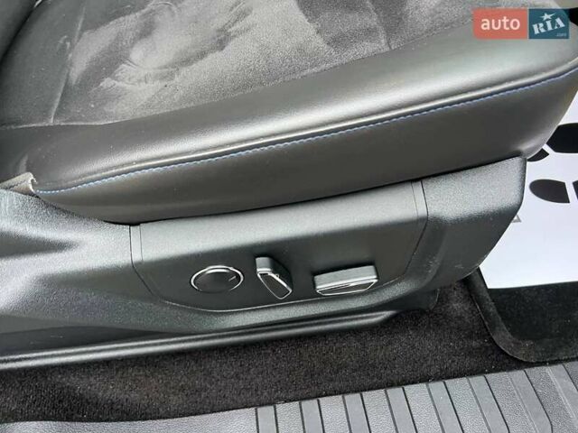 Синий Форд Ф-150, объемом двигателя 2.69 л и пробегом 157 тыс. км за 31000 $, фото 15 на Automoto.ua