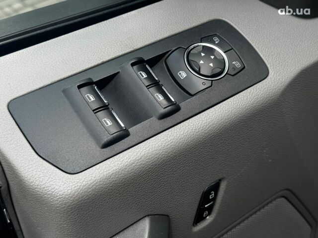 Синий Форд Ф-150, объемом двигателя 2.7 л и пробегом 245 тыс. км за 24990 $, фото 15 на Automoto.ua