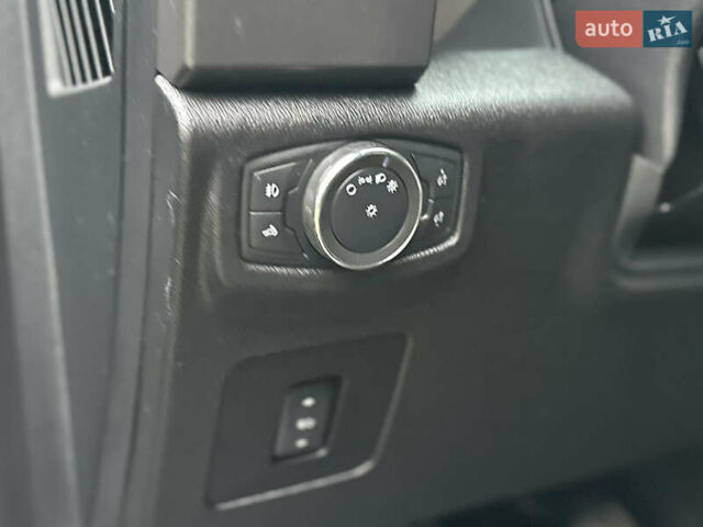 Синий Форд Ф-150, объемом двигателя 5 л и пробегом 220 тыс. км за 22900 $, фото 64 на Automoto.ua