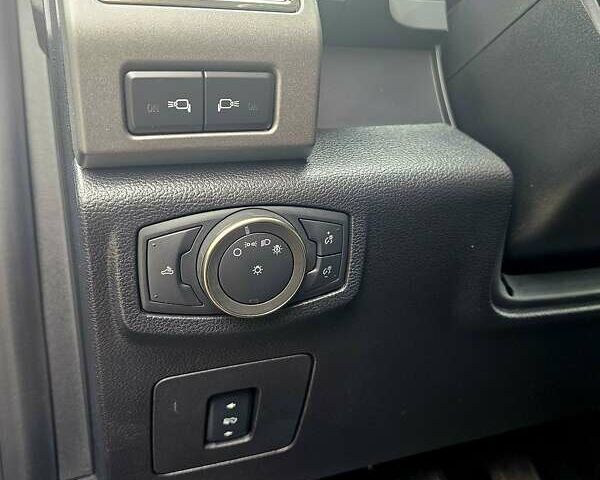 Форд Ф-150 2017 в Киеве на Automoto.ua Синий Форд Ф-150, объемом двигателя 3.5 л и пробегом 55 тыс. км за 54000 $, фото 25 на Automoto.ua