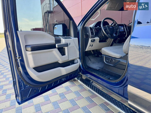 Синий Форд Ф-150, объемом двигателя 2.69 л и пробегом 153 тыс. км за 27000 $, фото 22 на Automoto.ua
