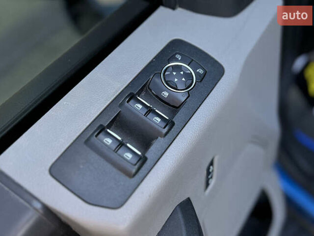 Синій Форд Ф-150, об'ємом двигуна 2.69 л та пробігом 117 тис. км за 36500 $, фото 21 на Automoto.ua