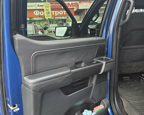 Синий Форд Ф-150, объемом двигателя 2.7 л и пробегом 48 тыс. км за 54800 $, фото 12 на Automoto.ua