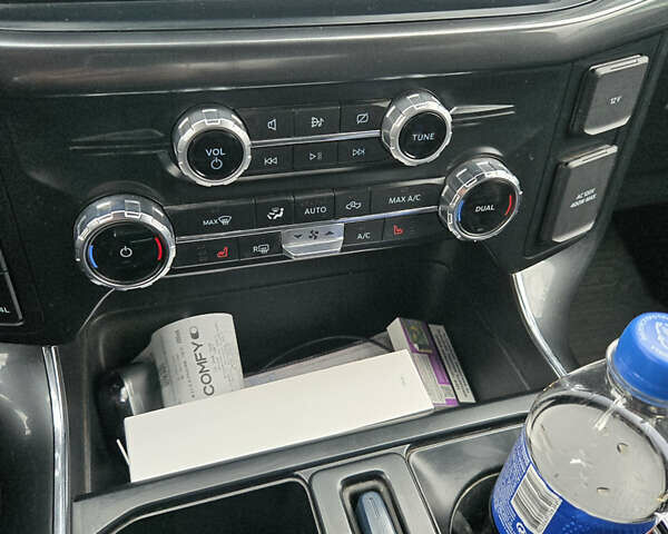 Синий Форд Ф-150, объемом двигателя 2.7 л и пробегом 48 тыс. км за 54800 $, фото 21 на Automoto.ua