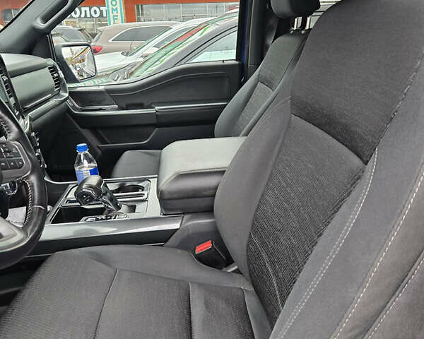 Синий Форд Ф-150, объемом двигателя 2.7 л и пробегом 48 тыс. км за 54800 $, фото 11 на Automoto.ua