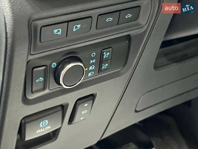 Синий Форд Ф-150, объемом двигателя 0 л и пробегом 32 тыс. км за 57500 $, фото 22 на Automoto.ua