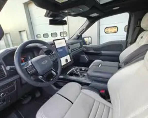 Форд Ф-150 2023 в Киеве на Automoto.ua Синий Форд Ф-150, объемом двигателя 0 л и пробегом 15 тыс. км за 110951 $, фото 4 на Automoto.ua