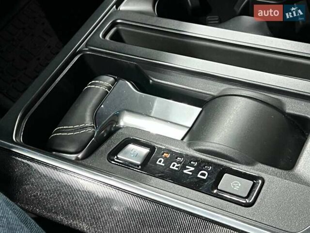 Синий Форд Ф-150, объемом двигателя 0 л и пробегом 32 тыс. км за 57500 $, фото 42 на Automoto.ua