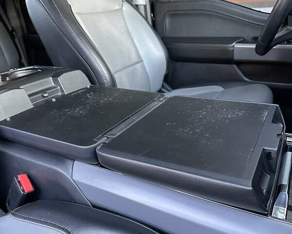 Синий Форд Ф-150, объемом двигателя 0 л и пробегом 14 тыс. км за 50750 $, фото 126 на Automoto.ua