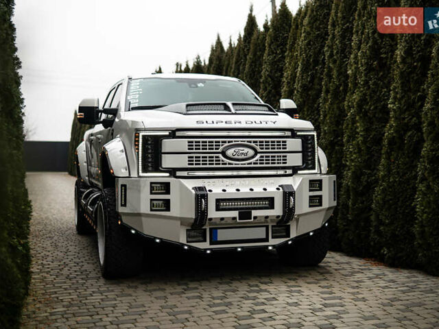 Білий Форд Ф-250, об'ємом двигуна 6.7 л та пробігом 190 тис. км за 89000 $, фото 1 на Automoto.ua