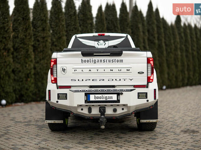 Білий Форд Ф-250, об'ємом двигуна 6.7 л та пробігом 190 тис. км за 89000 $, фото 17 на Automoto.ua