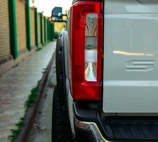 Білий Форд Ф-250, об'ємом двигуна 6.7 л та пробігом 20 тис. км за 58000 $, фото 23 на Automoto.ua
