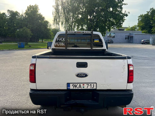 Білий Форд Ф-250, об'ємом двигуна 7 л та пробігом 150 тис. км за 8800 $, фото 5 на Automoto.ua