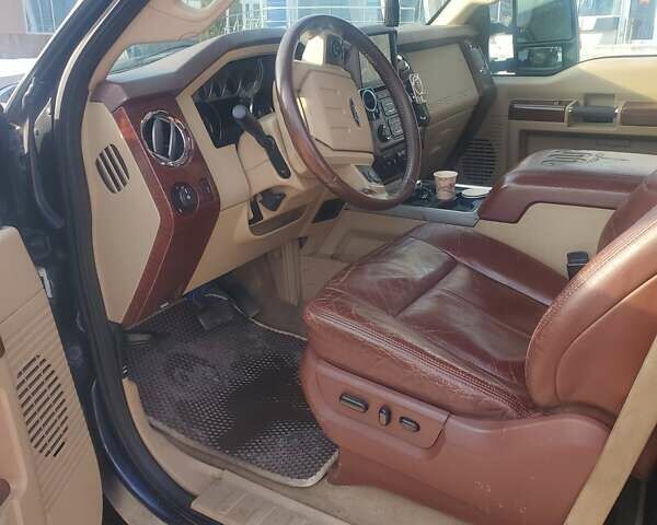 Форд Ф-250 2013 в Виннице на Automoto.ua Синий Форд Ф-250, объемом двигателя 6.7 л и пробегом 165 тыс. км за 45000 $, фото 29 на Automoto.ua