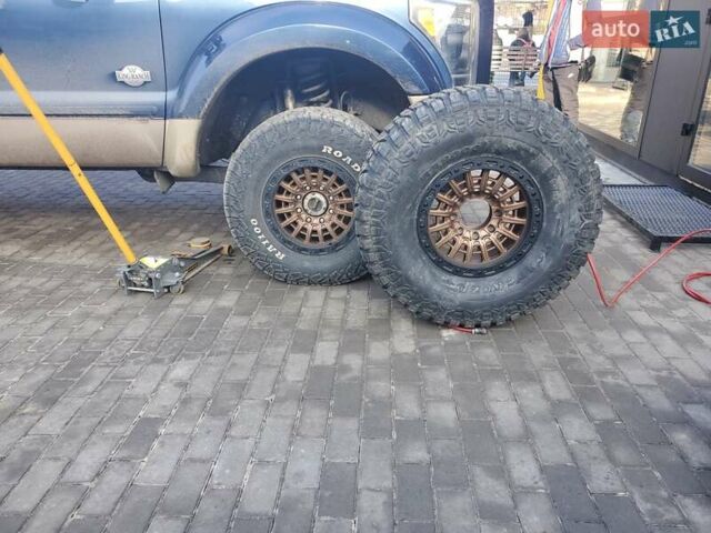 Синий Форд Ф-250, объемом двигателя 6.7 л и пробегом 165 тыс. км за 42000 $, фото 20 на Automoto.ua