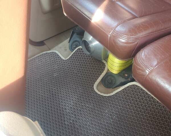 Форд Ф-250 2013 в Виннице на Automoto.ua Синий Форд Ф-250, объемом двигателя 6.7 л и пробегом 165 тыс. км за 45000 $, фото 22 на Automoto.ua