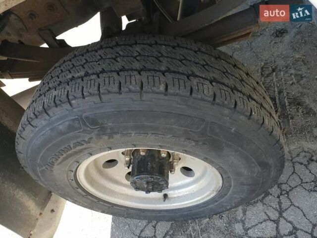 Белый Форд Ф-350, объемом двигателя 7.3 л и пробегом 150 тыс. км за 15900 $, фото 11 на Automoto.ua