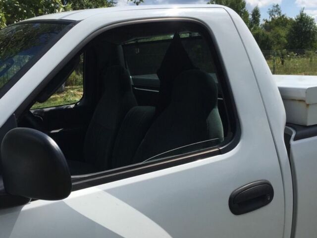 Белый Форд F-Series, объемом двигателя 4.2 л и пробегом 280 тыс. км за 6415 $, фото 10 на Automoto.ua