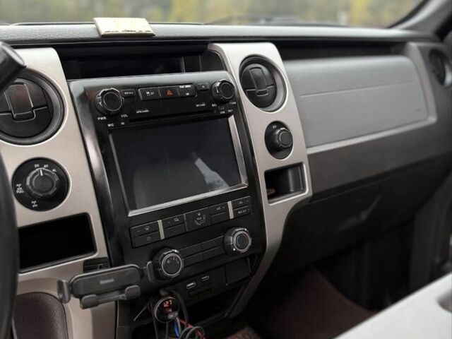 Белый Форд F-Series, объемом двигателя 5 л и пробегом 180 тыс. км за 21000 $, фото 7 на Automoto.ua