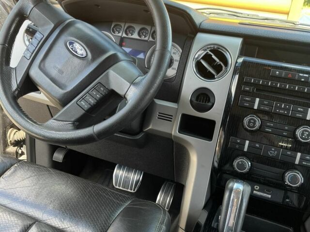 Черный Форд F-Series, объемом двигателя 4.6 л и пробегом 230 тыс. км за 11800 $, фото 10 на Automoto.ua