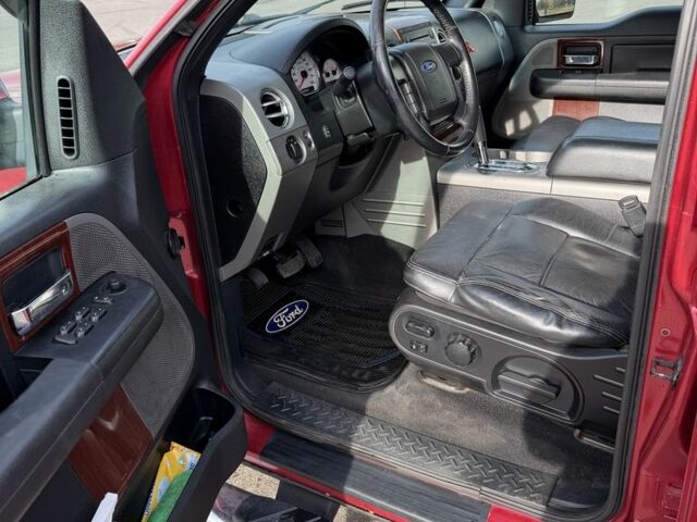 Красный Форд F-Series, объемом двигателя 5.4 л и пробегом 316 тыс. км за 8000 $, фото 7 на Automoto.ua