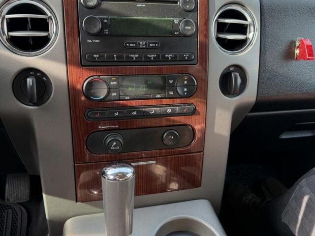 Красный Форд F-Series, объемом двигателя 5.4 л и пробегом 316 тыс. км за 8000 $, фото 16 на Automoto.ua