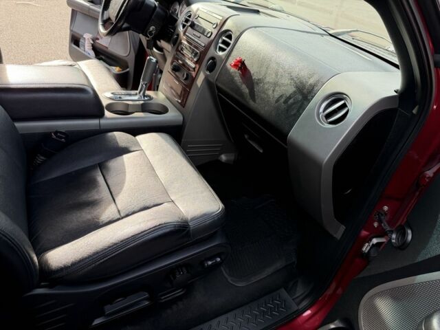 Красный Форд F-Series, объемом двигателя 5.4 л и пробегом 316 тыс. км за 8000 $, фото 13 на Automoto.ua