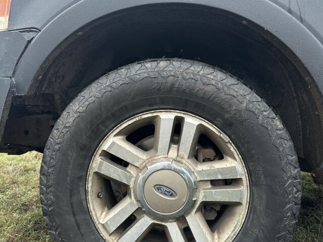 Форд F-Series, объемом двигателя 5.4 л и пробегом 260 тыс. км за 4700 $, фото 8 на Automoto.ua