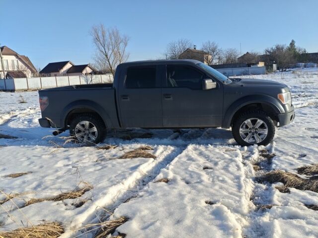 Серый Форд F-Series, объемом двигателя 5 л и пробегом 134 тыс. км за 10500 $, фото 2 на Automoto.ua