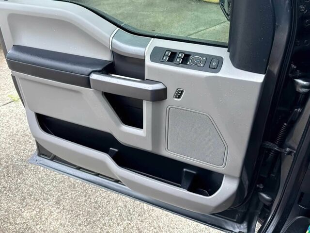 Сірий Форд F-Series, об'ємом двигуна 6.7 л та пробігом 39 тис. км за 14500 $, фото 8 на Automoto.ua