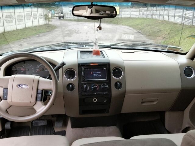 Зелений Форд F-Series, об'ємом двигуна 5.4 л та пробігом 270 тис. км за 4850 $, фото 10 на Automoto.ua