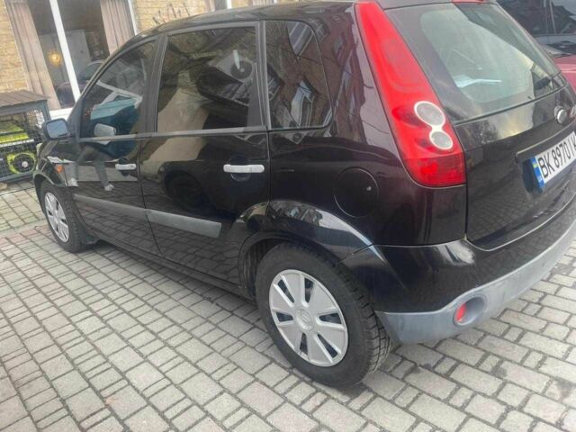 Черный Форд Фестива, объемом двигателя 1.3 л и пробегом 180 тыс. км за 3500 $, фото 5 на Automoto.ua