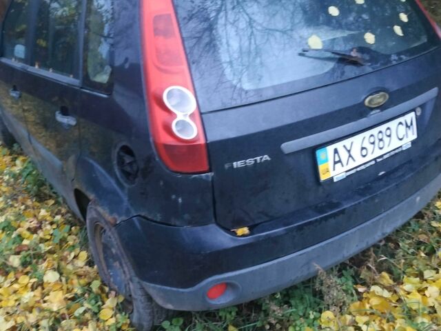 Чорний Форд Фестіва, об'ємом двигуна 1.2 л та пробігом 360 тис. км за 1074 $, фото 3 на Automoto.ua