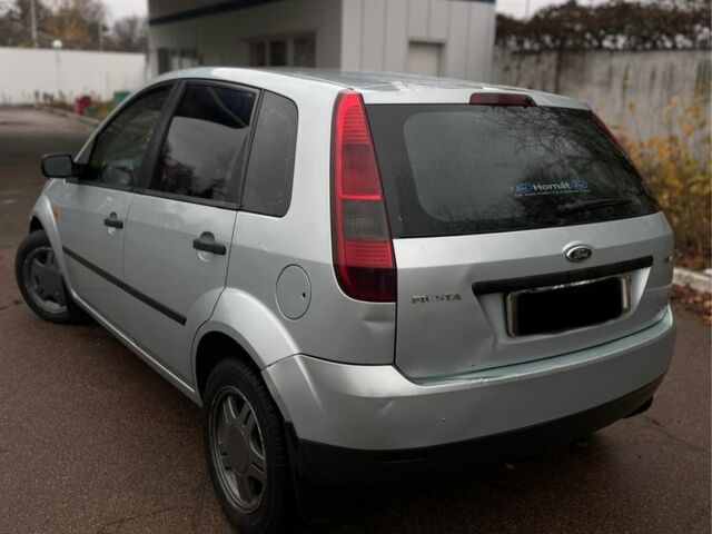 Серый Форд Фестива, объемом двигателя 1.4 л и пробегом 330 тыс. км за 2100 $, фото 3 на Automoto.ua