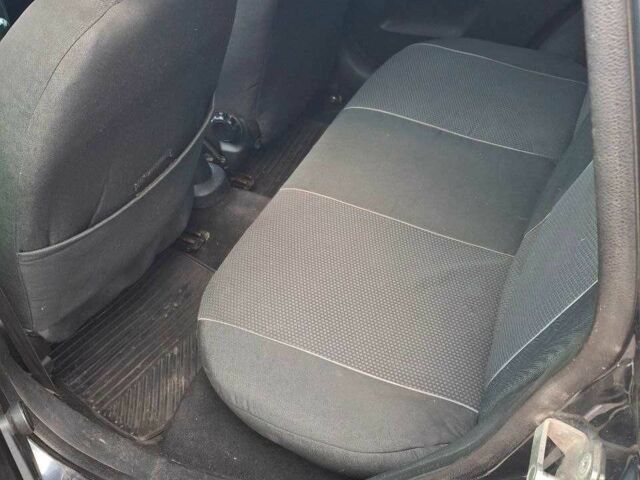 Серый Форд Фестива, объемом двигателя 1.4 л и пробегом 271 тыс. км за 3199 $, фото 7 на Automoto.ua