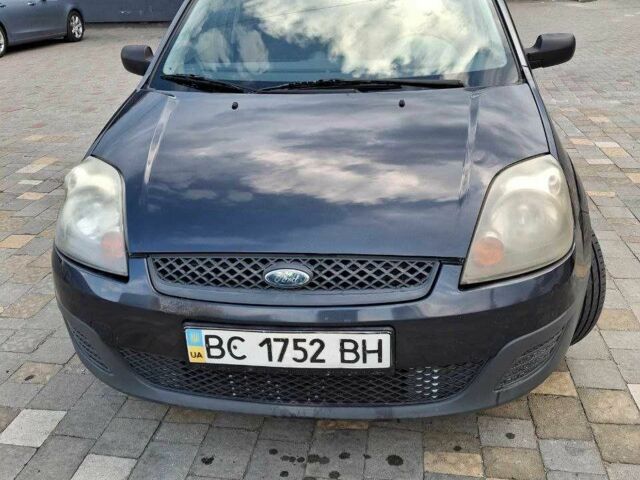 Серый Форд Фестива, объемом двигателя 1.4 л и пробегом 271 тыс. км за 3199 $, фото 2 на Automoto.ua