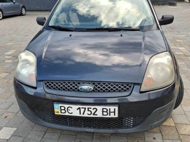 Серый Форд Фестива, объемом двигателя 1.4 л и пробегом 271 тыс. км за 3199 $, фото 1 на Automoto.ua