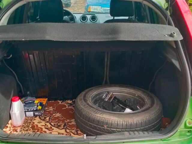 Форд Фестива 2006 в Сумах на Automoto.ua Зеленый Форд Фестива, объемом двигателя 1.4 л и пробегом 124 тыс. км за 3500 $, фото 6 на Automoto.ua