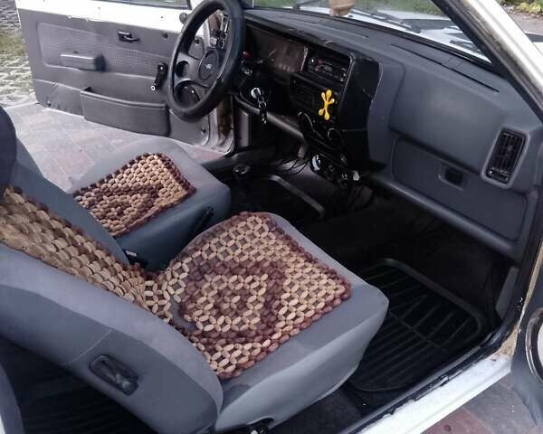 Белый Форд Фиеста, объемом двигателя 1.4 л и пробегом 53 тыс. км за 1200 $, фото 14 на Automoto.ua