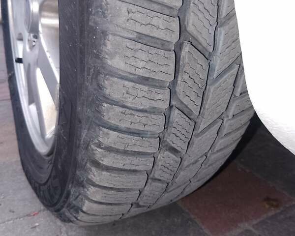 Белый Форд Фиеста, объемом двигателя 1.4 л и пробегом 53 тыс. км за 1200 $, фото 15 на Automoto.ua