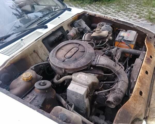 Белый Форд Фиеста, объемом двигателя 1.4 л и пробегом 53 тыс. км за 1200 $, фото 8 на Automoto.ua