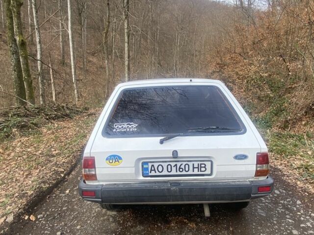 Белый Форд Фиеста, объемом двигателя 1.1 л и пробегом 38 тыс. км за 565 $, фото 4 на Automoto.ua